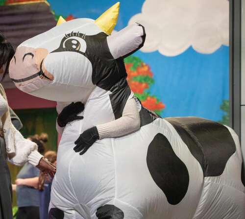 Actors aim to raise bar with panto twist on fairytale classic