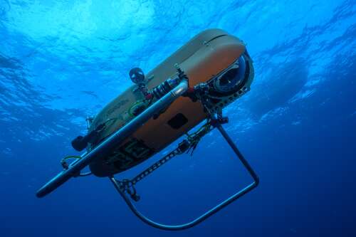 Researchers to test submersible in island’s waters