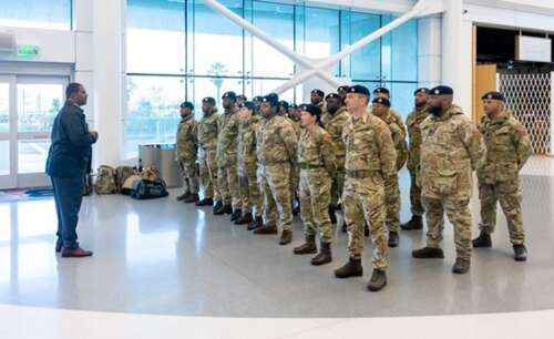 Minister visits soldiers heading to Jamaica on relief mission