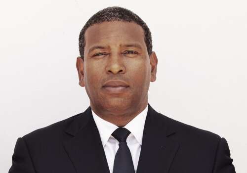 HSBC Bermuda names Simmons as new chairman