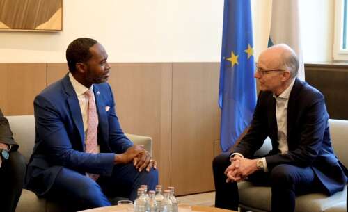 Burt holds talks with Luxembourg prime minister