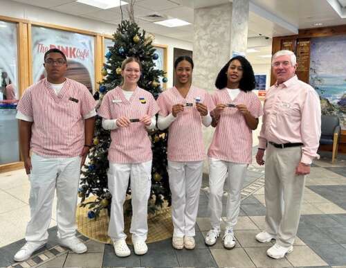 Candy stripers gain recognition for service