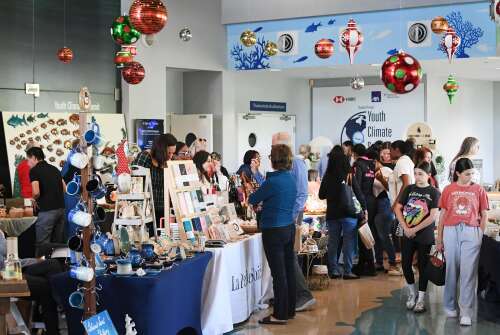 BUEI to host two holiday markets