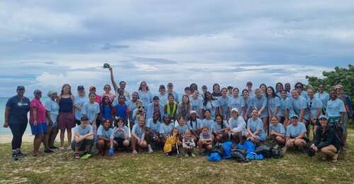 US Girl Scouts visit Bermuda to help clean up beach 