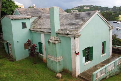 Augustus Swan: schoolmaster, businessman, community leader