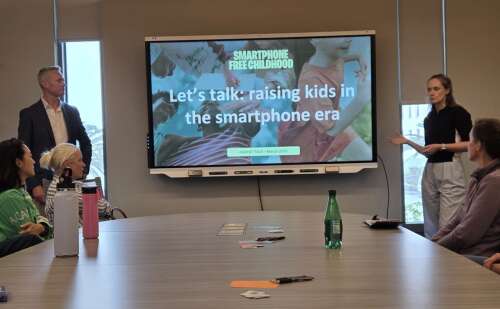 Delay smartphone use for children, group urges