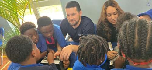 Students captivated by Bermuda Motors technicians