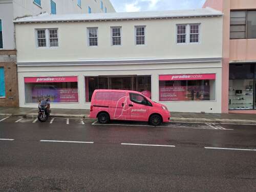 Paradise Mobile teams up with BermudAir for roaming offer