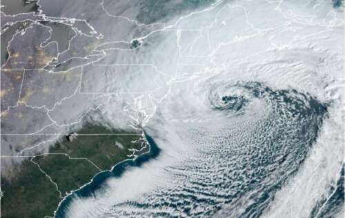 US weather impacts flights to Bermuda